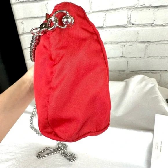 ⭐️PRADA Red Nylon Pouch Crossbody Bag with chain and clear insert - Picture 8 of 16
